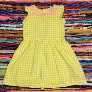 EUC💕👧🏼Ruffled sleeve Checkered dress, Sz. 5T